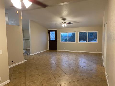 11068 Wilson Ranch Rd, Phelan, CA 92371 photo 5