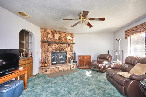 17185 Redding St, Hesperia, CA 92345 photo 8
