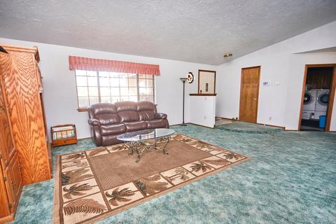 17185 Redding St, Hesperia, CA 92345 photo 11
