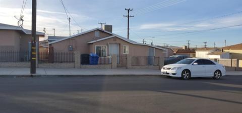 208 N 7th Ave, Barstow, CA 92311 photo 2