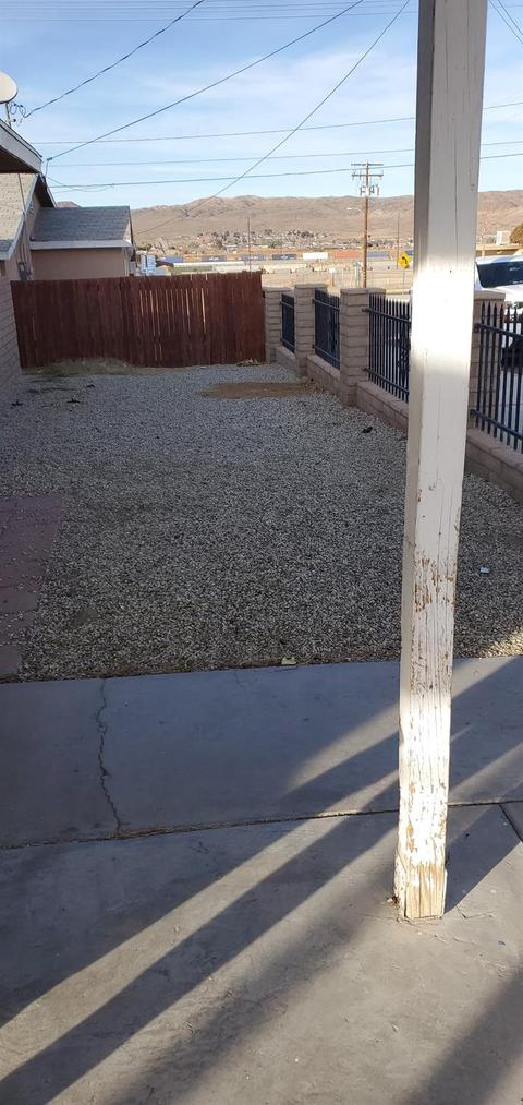 208 N 7th Ave, Barstow, CA 92311 photo 14