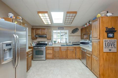 11624 Acanthus St, Phelan, CA 92371 photo 15