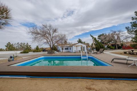 11624 Acanthus St, Phelan, CA 92371 photo 7