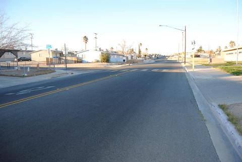 944 Carson St, Barstow, CA 92311 photo 4