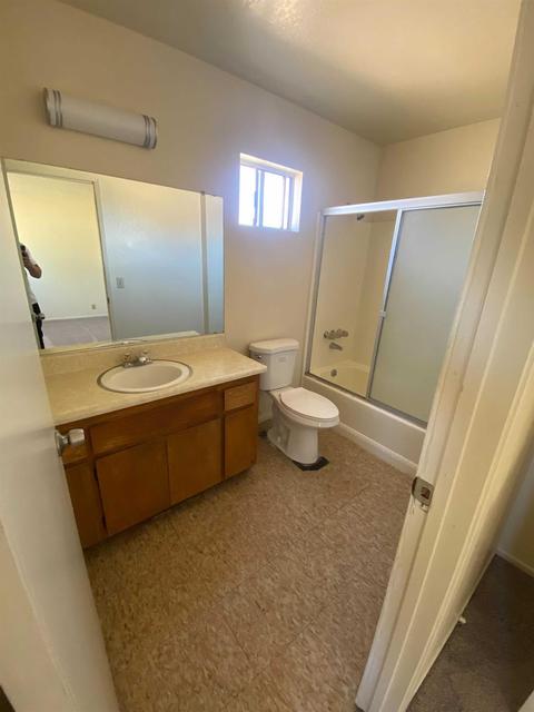 13523 Yakima Rd, Apple Valley, CA 92308 photo 10