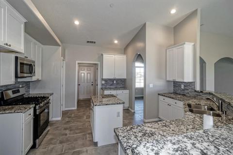 18151 Main St, Hesperia, CA 92345 photo 3