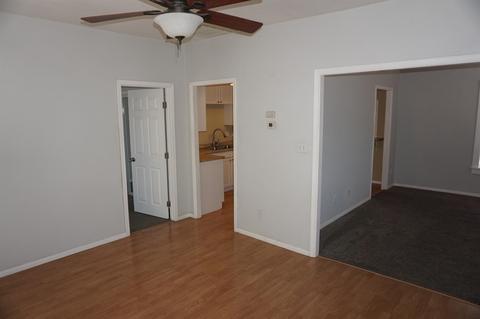 109 E Cottage St, Barstow, CA 92311 photo 5
