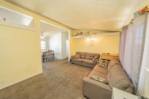 2676 Calaveras Rd, Pinon Hills, CA 92372 photo 6