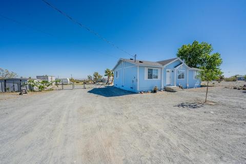 2676 Calaveras Rd, Pinon Hills, CA 92372 photo 3