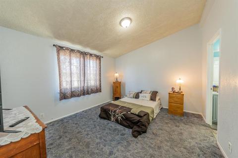 2676 Calaveras Rd, Pinon Hills, CA 92372 photo 16