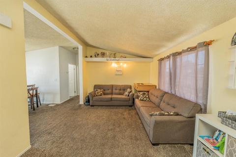 2676 Calaveras Rd, Pinon Hills, CA 92372 photo 5