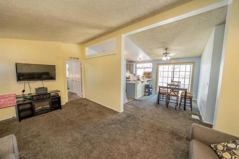 2676 Calaveras Rd, Pinon Hills, CA 92372 photo 7