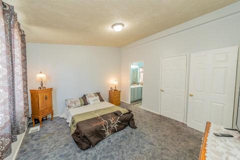 2676 Calaveras Rd, Pinon Hills, CA 92372 photo 17