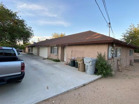 16205 Spruce St, Hesperia, CA 92345 photo 2