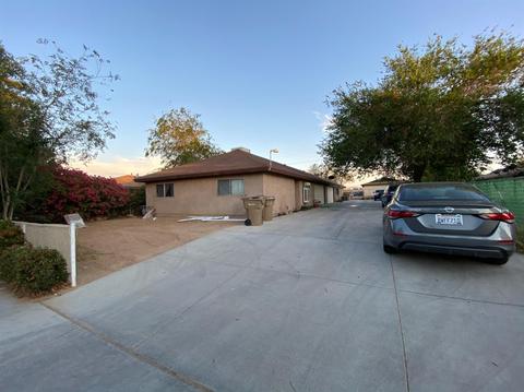 16205 Spruce St, Hesperia, CA 92345 photo 5