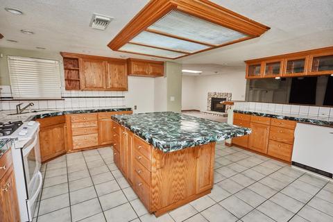 Undisclosed, Hesperia, CA 92345 photo 12