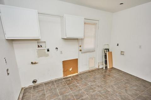 Undisclosed, Hesperia, CA 92345 photo 17