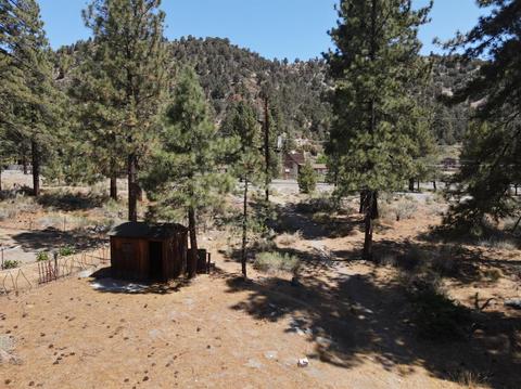 838 Mountain View Ave, Wrightwood, CA 92397 photo 11
