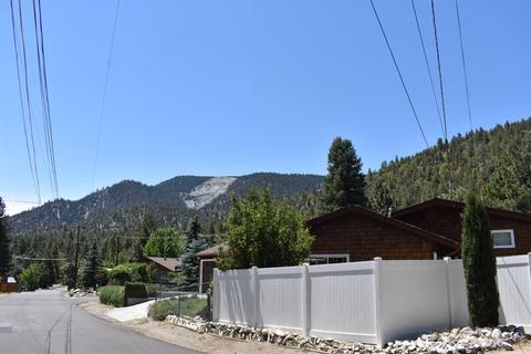 838 Mountain View Ave, Wrightwood, CA 92397 photo 4