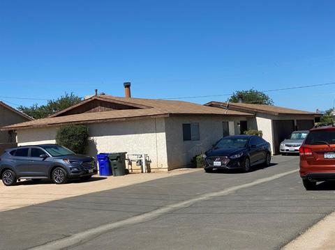 12212 Kiowa Rd, Apple Valley, CA 92308 photo 1