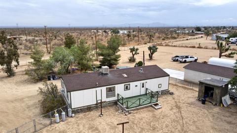 6833 Camellia Rd, Phelan, CA 92371 photo 17