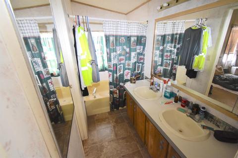 6833 Camellia Rd, Phelan, CA 92371 photo 11