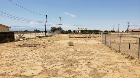 13374 Pauhaska Rd, Apple Valley, CA 92308 photo 13