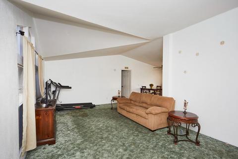 10375 Sheep Creek Rd, Phelan, CA 92371 photo 9