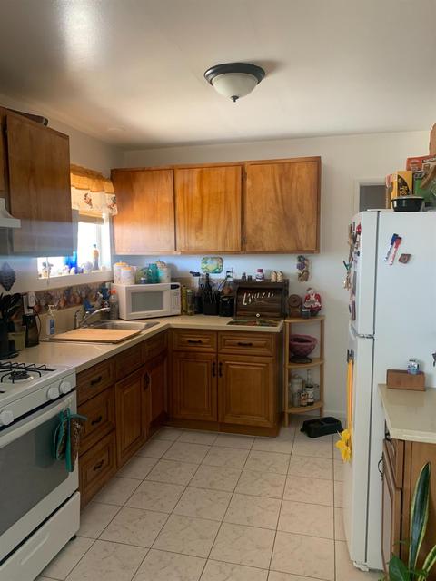 9652 2nd Ave, Hesperia, CA 92345 photo 3
