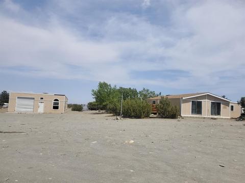 2859 Phelan Rd, Pinon Hills, CA 92372 photo 2