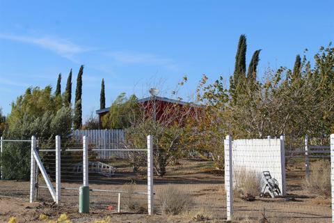 Undisclosed, Phelan, CA 92371 photo 37