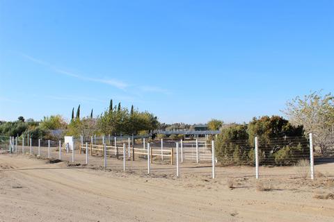 Undisclosed, Phelan, CA 92371 photo 43