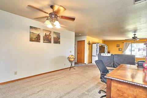 7211 Amanda Way, Hesperia, CA 92345 photo 14