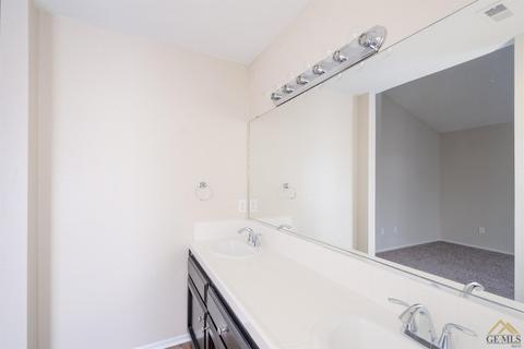 5504 Silvergate St, Bakersfield, CA 93313 photo 10