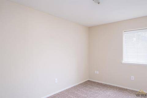 5504 Silvergate St, Bakersfield, CA 93313 photo 14
