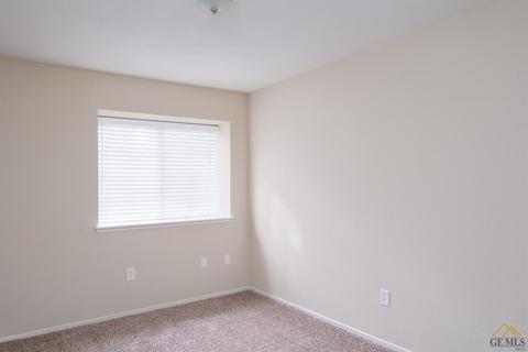 5504 Silvergate St, Bakersfield, CA 93313 photo 11