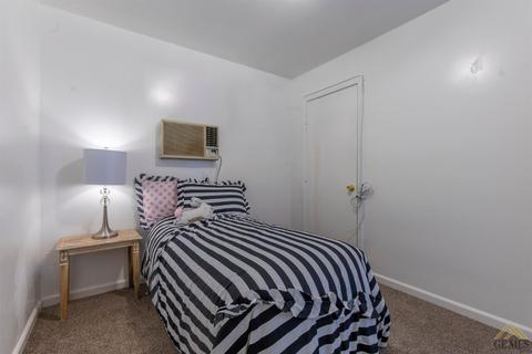 2909 Marlene Pl, Bakersfield, CA 93304 photo 27