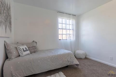 2909 Marlene Pl, Bakersfield, CA 93304 photo 23