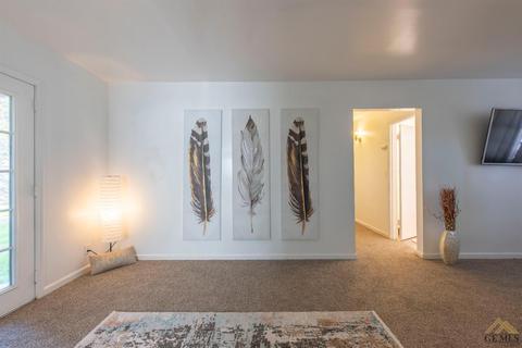2909 Marlene Pl, Bakersfield, CA 93304 photo 6