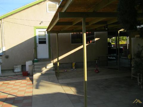 509 Van Buren St, Taft, CA 93268 photo 9