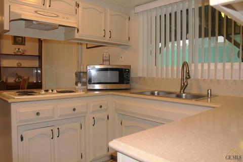 9012 Eucalyptus Dr, Bakersfield, CA 93306 photo 8