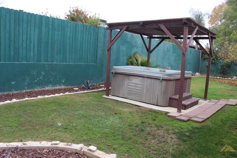 9012 Eucalyptus Dr, Bakersfield, CA 93306 photo 22