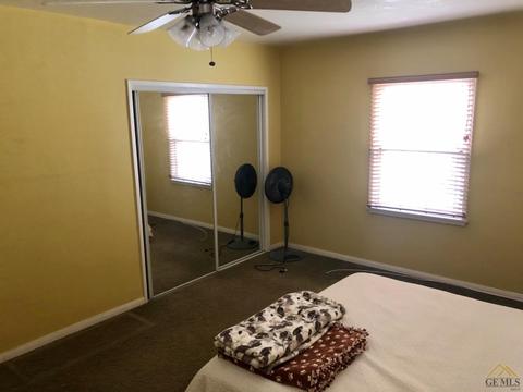 101 E San Emidio St, Taft, CA 93268 photo 9
