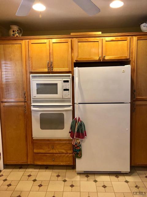 101 E San Emidio St, Taft, CA 93268 photo 5