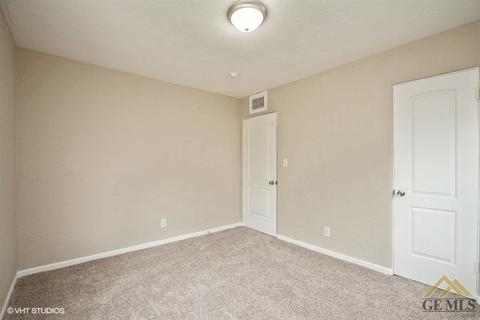 504 Ray St, Bakersfield, CA 93308 photo 17