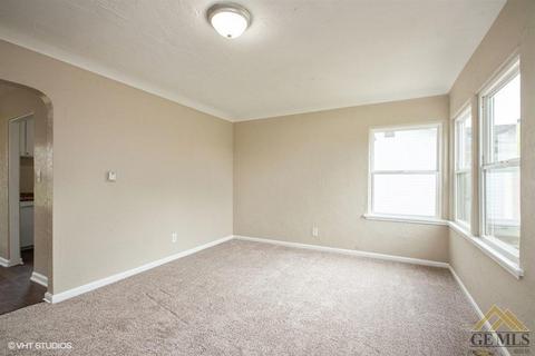 504 Ray St, Bakersfield, CA 93308 photo 6