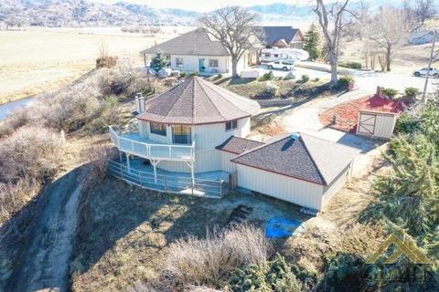 24001 Breech Ct, Tehachapi, CA 93561 photo 2