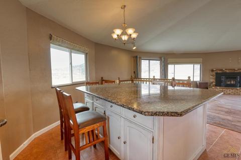 24001 Breech Ct, Tehachapi, CA 93561 photo 17