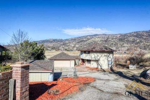 24001 Breech Ct, Tehachapi, CA 93561 photo 3