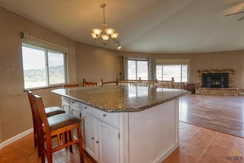 24001 Breech Ct, Tehachapi, CA 93561 photo 12